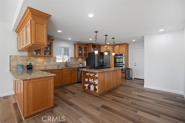 Detail Gallery Image 8 of 40 For 25 Dewberry, Rancho Santa Margarita,  CA 92688 - 3 Beds | 2/1 Baths