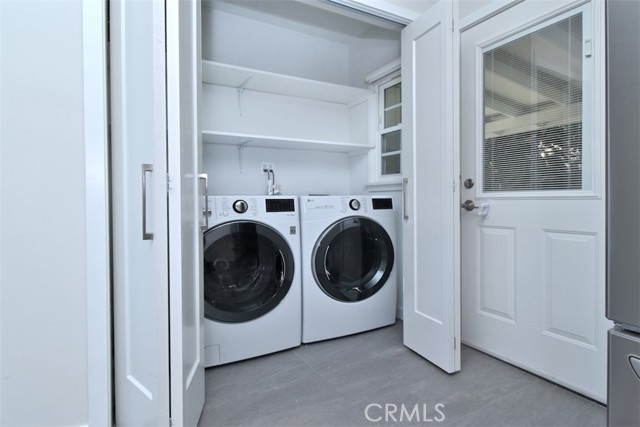 3753 Berry Drive, Studio City CA: https://media.crmls.org/medias/d7e36480-ec25-416e-a105-3bda5dec6083.jpg
