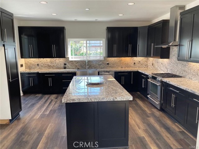 Detail Gallery Image 3 of 15 For 17358 Martha St, Encino,  CA 91316 - 3 Beds | 2/1 Baths