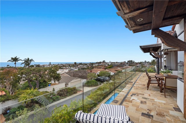 444 De Sola, Corona del Mar CA: https://media.crmls.org/medias/d7e3bcfb-3a33-48aa-a956-263dacbb6472.jpg