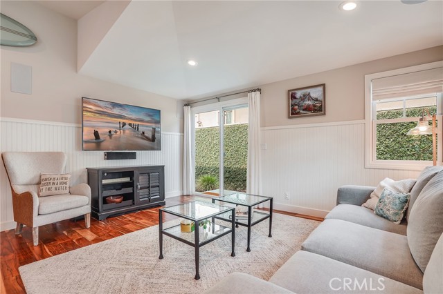 2002 Robinson Street, Redondo Beach, California 90278, 3 Bedrooms Bedrooms, ,2 BathroomsBathrooms,Residential,Sold,Robinson,PV21181666