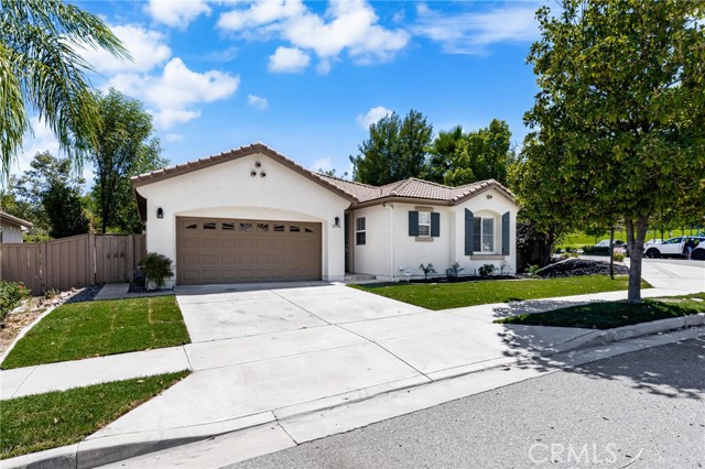 Detail Gallery Image 3 of 49 For 32106 Poppy Way, Lake Elsinore,  CA 92532 - 3 Beds | 2 Baths