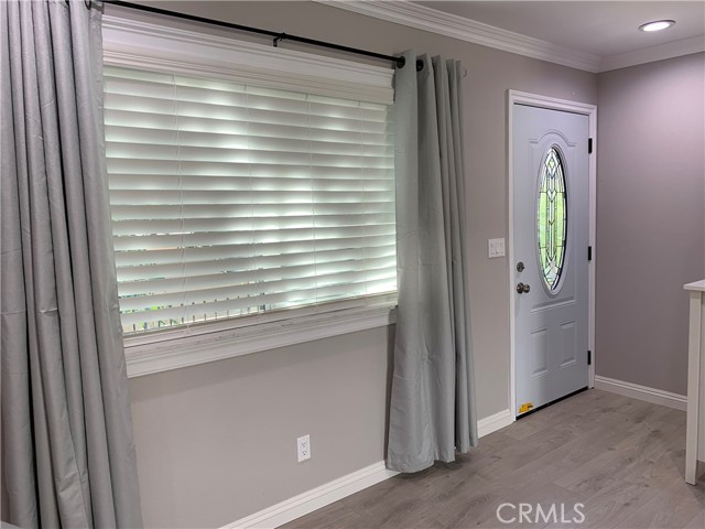 Detail Gallery Image 2 of 20 For 509 W Duarte #B,  Monrovia,  CA 91016 - 2 Beds | 3 Baths