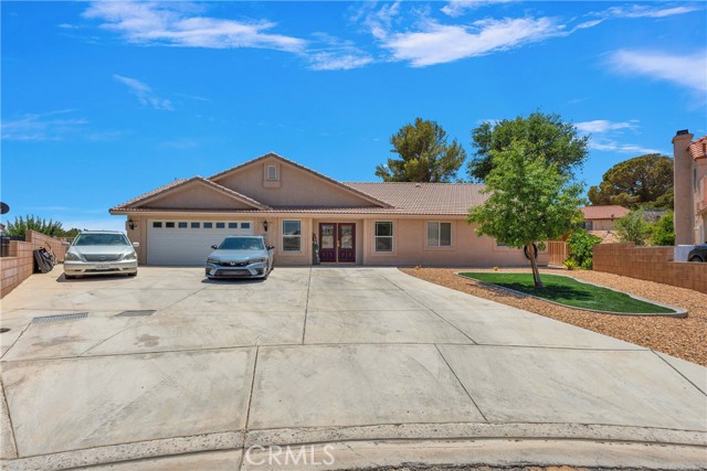 14665 Echo Lane, Helendale CA: https://media.crmls.org/medias/d7e572a6-b828-4597-9993-9f44e586ac9b.jpg