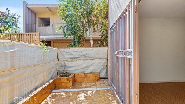 Detail Gallery Image 10 of 28 For 14903 S Normandie Ave #117,  Gardena,  CA 90247 - 2 Beds | 2 Baths