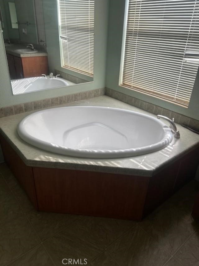 19179 Westlawn, Hesperia CA: https://media.crmls.org/medias/d7e5ddde-6c49-4a9e-b17c-f3cbe924235e.jpg