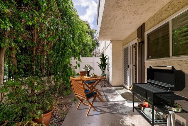 4321 Matilija Avenue, Sherman Oaks CA: https://media.crmls.org/medias/d7e5e30e-163c-4a60-a9c1-fe8deef4eb15.jpg