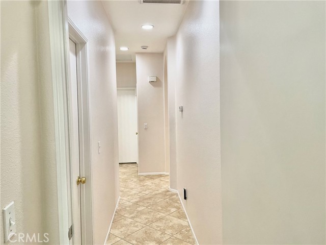 Detail Gallery Image 19 of 50 For 13953 Tawney Ridge Ln, Victorville,  CA 92394 - 4 Beds | 2 Baths