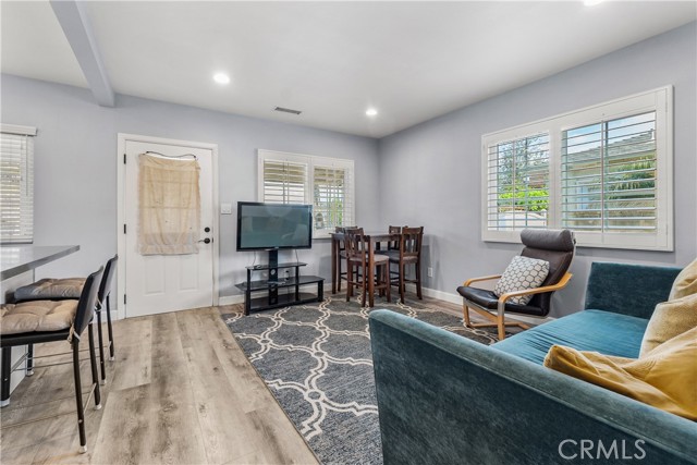 Detail Gallery Image 2 of 44 For 5176 W 134th Pl, Hawthorne,  CA 90250 - 5 Beds | 4/1 Baths