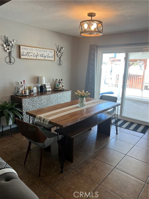 Detail Gallery Image 9 of 25 For 7855 Lime Ave, Fontana,  CA 92336 - 3 Beds | 2/1 Baths