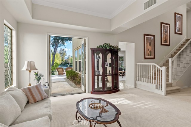 Detail Gallery Image 7 of 57 For 27053 Island Rd, Valencia,  CA 91355 - 5 Beds | 5 Baths