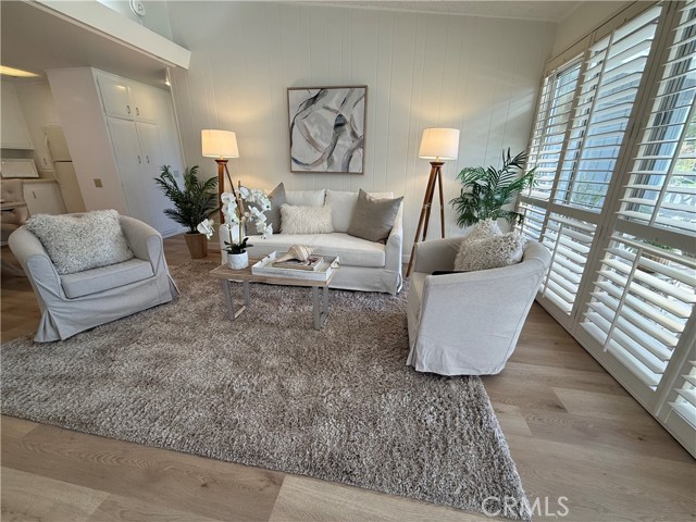 Detail Gallery Image 4 of 23 For 13881 Thunderbird M1-64d, Seal Beach,  CA 90740 - 1 Beds | 1 Baths