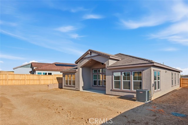 1101 Vinaza Road, Paso Robles CA: https://media.crmls.org/medias/d7e8e0cb-1a6e-4f3b-83c5-2a951e00165e.jpg