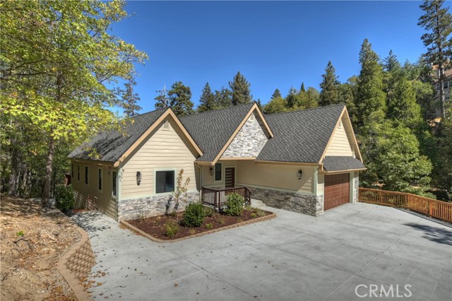 1285 N State Highway 173, Lake Arrowhead, California 92352, 4 Bedrooms Bedrooms, ,2 BathroomsBathrooms,Residential,For Sale,1285 N State Highway 173,CRIG24217261