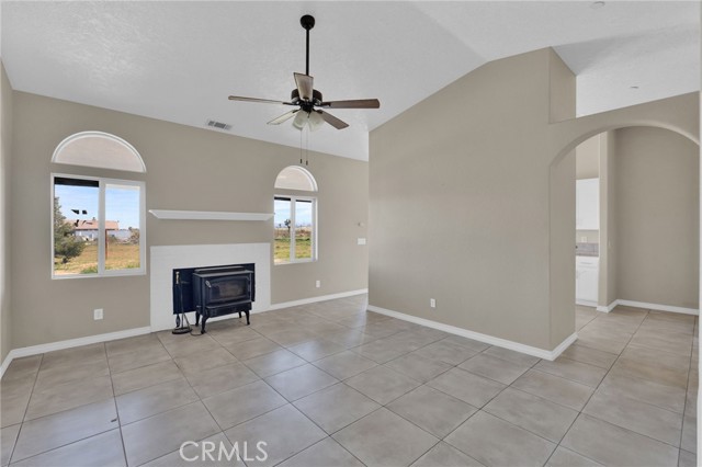 Detail Gallery Image 6 of 51 For 12865 Barbet Rd, Phelan,  CA 92371 - 3 Beds | 2/1 Baths