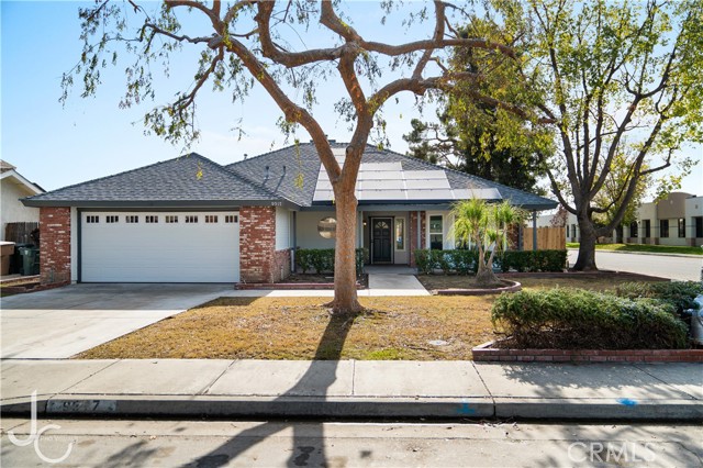 Detail Gallery Image 2 of 49 For 9517 Bearclaw Ave, Bakersfield,  CA 93312 - 4 Beds | 2 Baths