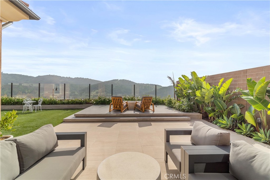 MLS #OC25274910 image #24