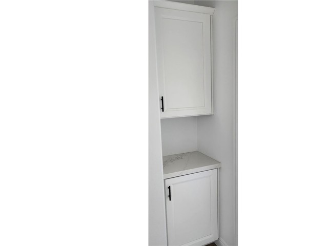 Detail Gallery Image 12 of 19 For 21053 Huasna Rd, Apple Valley,  CA 92307 - 4 Beds | 2/1 Baths