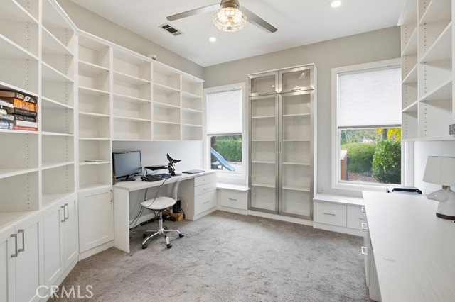 26161 Wyndemere Court, Escondido CA: https://media.crmls.org/medias/d7ec94d6-1047-46e8-946d-15c3843f3ff2.jpg