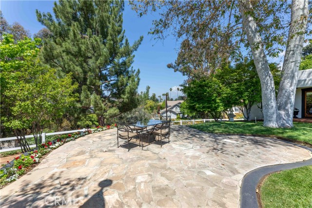 1615 Halsey Street, Redlands CA: https://media.crmls.org/medias/d7ede7e3-f96c-486e-acf4-65d7a6cf04eb.jpg