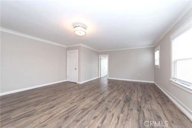 3102 Kenwood Avenue, Los Angeles CA: https://media.crmls.org/medias/d7ee2903-4aae-4e40-9370-4a2c700503c4.jpg
