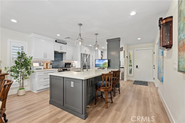 27879 Chipiona, Mission Viejo CA: https://media.crmls.org/medias/d7ee7129-ac79-4ff1-a9a7-206875ba810a.jpg