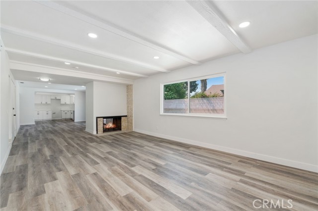 Detail Gallery Image 8 of 25 For 910 E Home St, Rialto,  CA 92376 - 4 Beds | 2 Baths