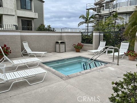 Detail Gallery Image 69 of 69 For 230 Lille Lane 212, Newport Beach,  CA 92663 - 2 Beds | 2 Baths