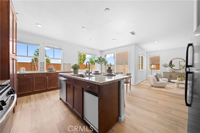 Image 10 of 50 For 7027 Avignon Drive