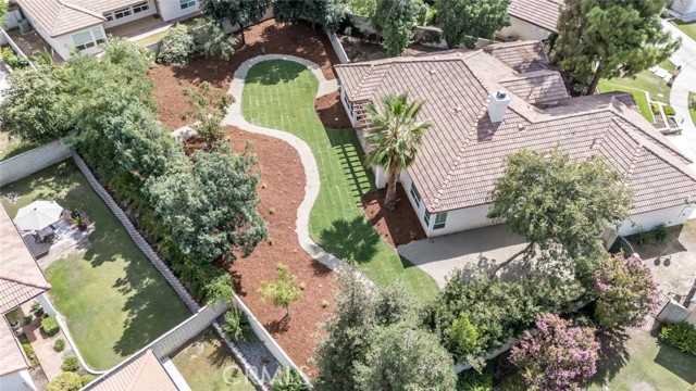 Detail Gallery Image 31 of 34 For 10102 Lace Cascade Ct, Bakersfield,  CA 93311 - 3 Beds | 2 Baths