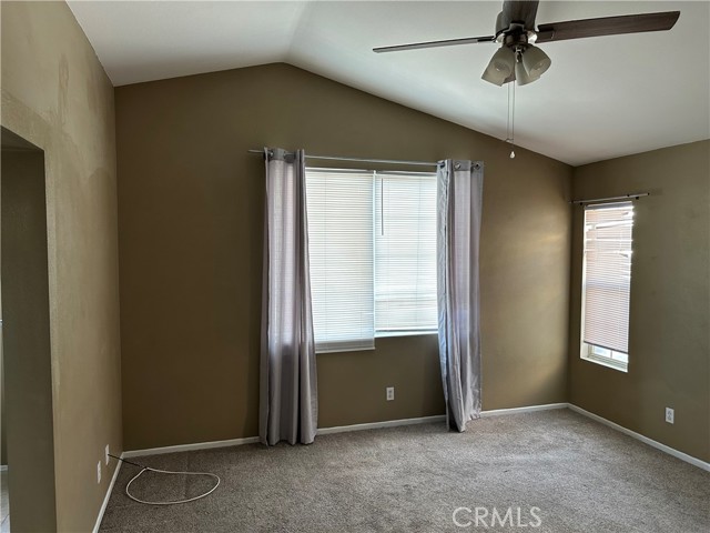 Detail Gallery Image 11 of 14 For 323 Camden Ct, Corona,  CA 92879 - 3 Beds | 2/1 Baths