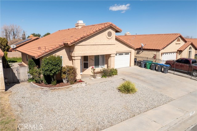 Detail Gallery Image 2 of 24 For 3545 Casamia, Palmdale,  CA 93550 - 4 Beds | 2 Baths