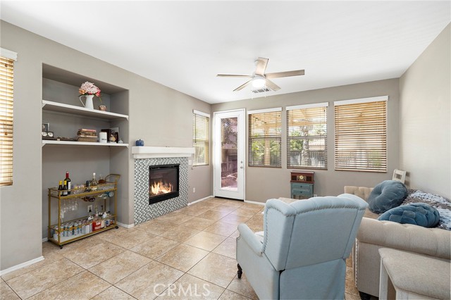 Detail Gallery Image 15 of 45 For 32867 Sandal Wood Ln, Lake Elsinore,  CA 92530 - 3 Beds | 2/1 Baths