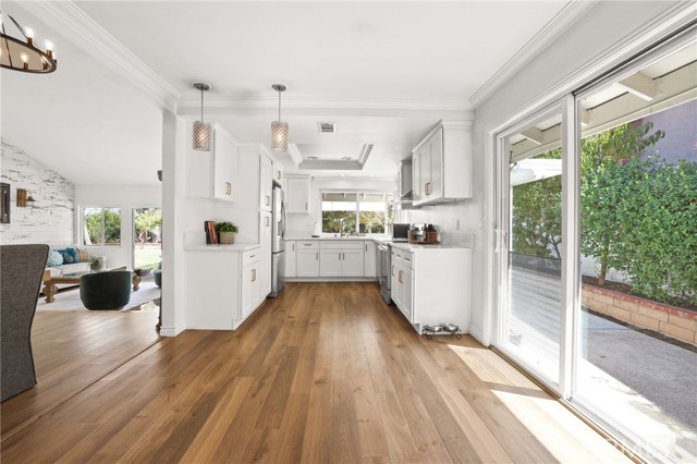463 S Westridge Circle, Anaheim CA: https://media.crmls.org/medias/d7f1d745-0ece-4286-a140-9cc3894ce8c8.jpg