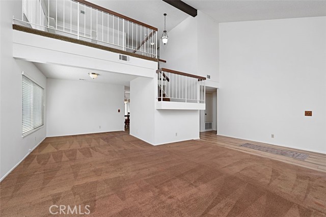 1010 Janetwood Drive photo 5