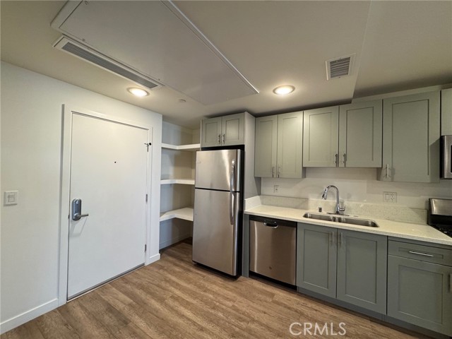 Detail Gallery Image 11 of 17 For 1025 S Berendo St #304,  Los Angeles,  CA 90006 - 0 Beds | 1 Baths