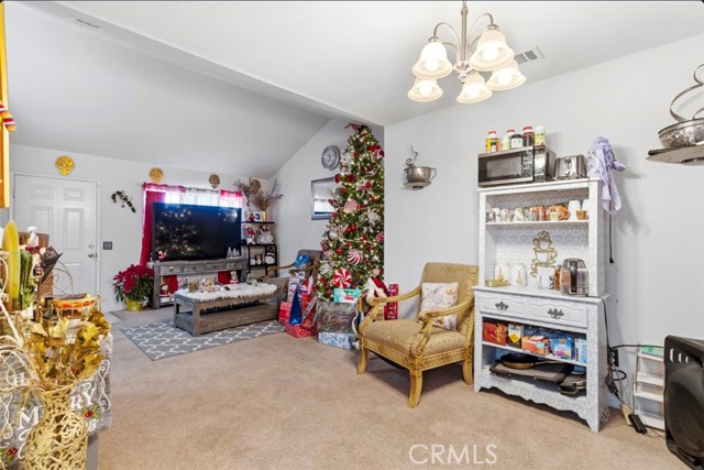 Detail Gallery Image 10 of 52 For 10729 Alton Ct, Adelanto,  CA 92301 - 4 Beds | 3 Baths