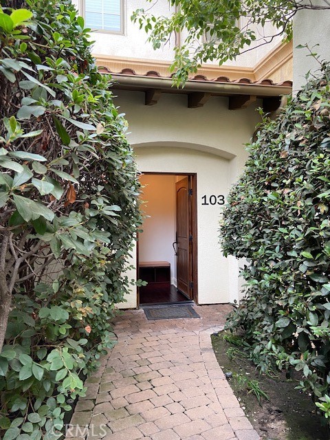 Detail Gallery Image 2 of 24 For 2454 Oswego St #103,  Pasadena,  CA 91107 - 3 Beds | 2/1 Baths