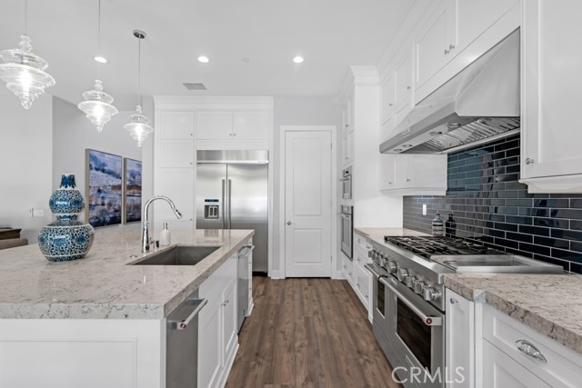 Detail Gallery Image 13 of 75 For 20725 W Bluebird Ct, Porter Ranch,  CA 91324 - 5 Beds | 5/1 Baths