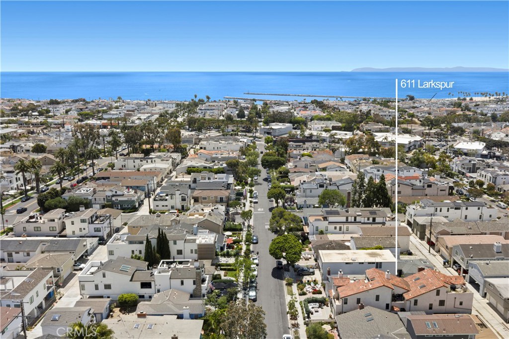 611 Larkspur