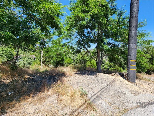 Detail Gallery Image 19 of 30 For 31912 Encina Way, Running Springs,  CA 92382 - – Beds | – Baths