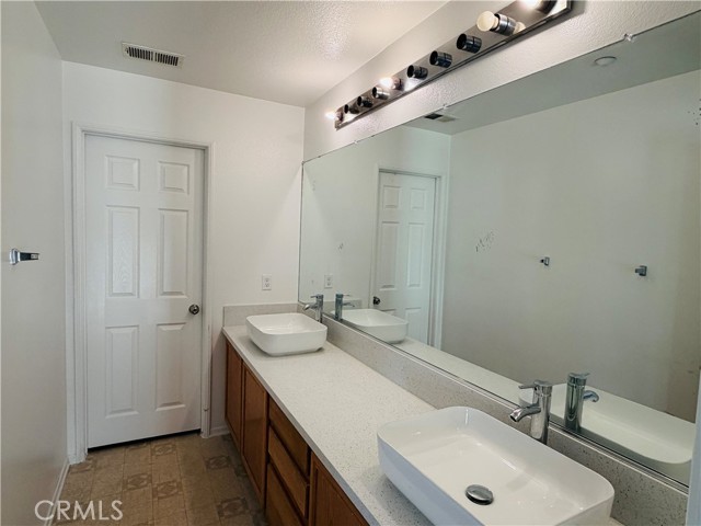 Detail Gallery Image 44 of 73 For 7575 Lime, Fontana,  CA 92336 - 5 Beds | 3 Baths