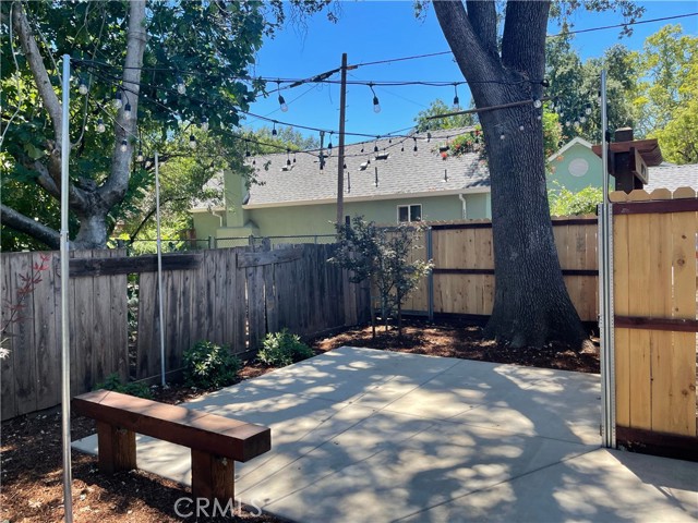 Detail Gallery Image 40 of 41 For 1318 Salem, Chico,  CA 95928 - 5 Beds | 3 Baths