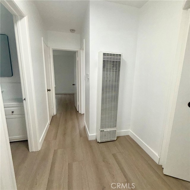 Detail Gallery Image 11 of 25 For 7407 Dunfield, Los Angeles,  CA 90045 - 3 Beds | 2 Baths