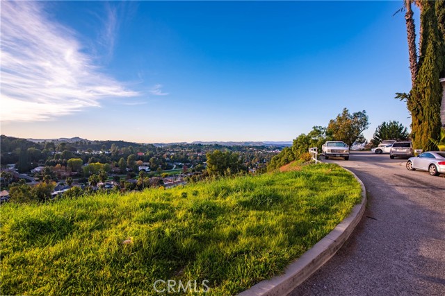 Detail Gallery Image 16 of 19 For 34 Torreon Dr, Woodland Hills,  CA 91364 - – Beds | – Baths