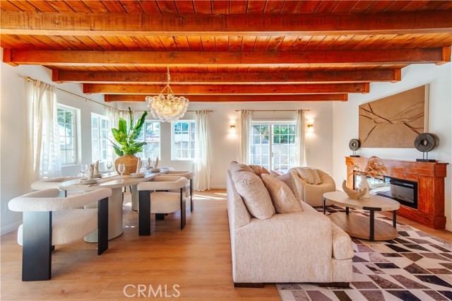 630 Shady Ln, Placentia CA: https://media.crmls.org/medias/d7f90093-9265-4a6e-8ffb-bcd3ac712318.jpg