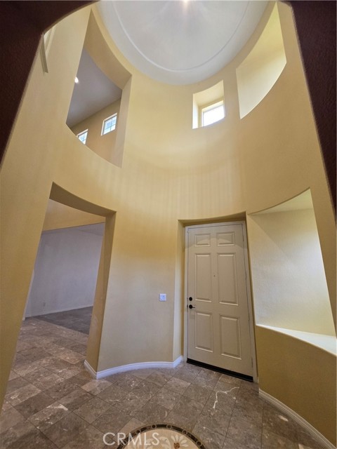 Detail Gallery Image 5 of 34 For 16231 Yarmouth Cir, Riverside,  CA 92503 - 3 Beds | 2/1 Baths