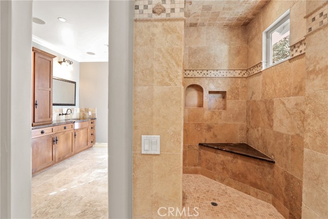 Detail Gallery Image 9 of 16 For 374 S Silverbrook Dr, Anaheim Hills,  CA 92807 - 4 Beds | 4/1 Baths