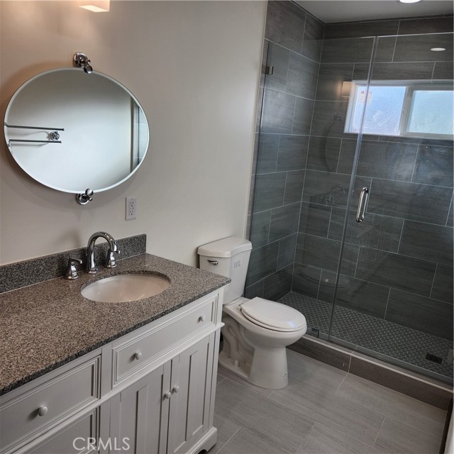 Detail Gallery Image 7 of 9 For 6946 Cedros Ave, Van Nuys,  CA 91405 - 3 Beds | 2 Baths