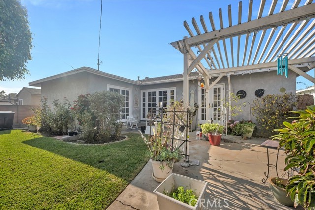 13406 Lancelot Avenue, Norwalk CA: https://media.crmls.org/medias/d7fbbbee-69a7-45a4-a493-fbeeedfbbcc6.jpg